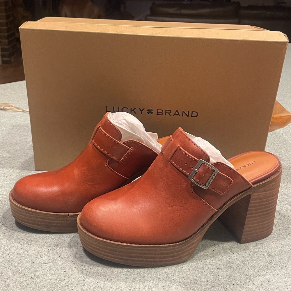 New Lucky Brand Clogs